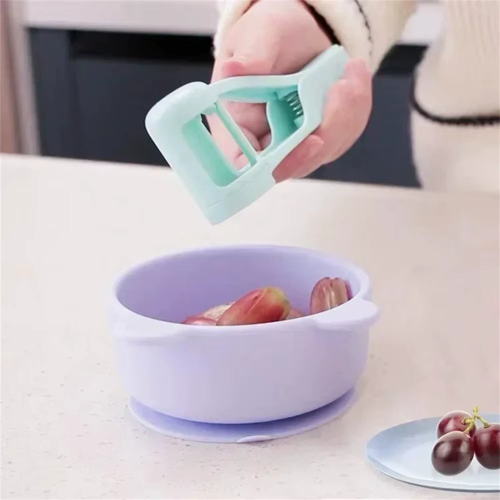 Portable Effortless Fruit Slicer Cutter - Perfect for Grape, Cherry Tomato, and Salad Prep! Ideal Kitchen Gadget for Toddlers and Easy Meal Prep.